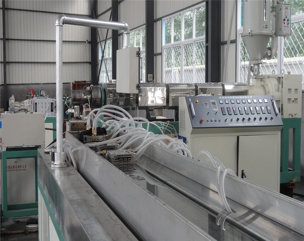 塑鋼纏繞管設備